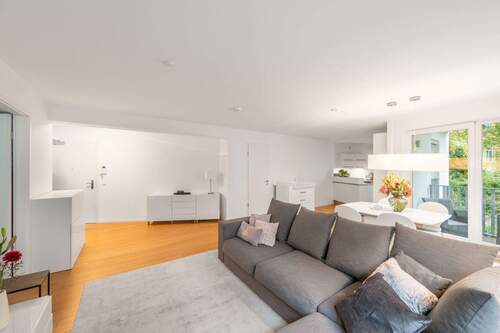 Wohnbereich - 2 Zimmer Etagenwohnung zum Kaufen in München