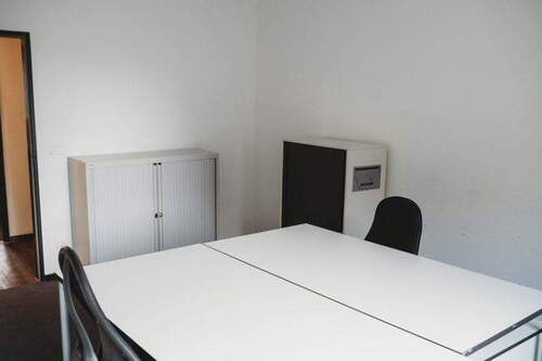 Abschließbarer Büroraum 2 - 