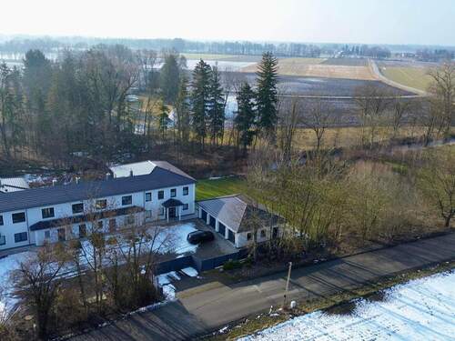 Blick auf das Anwesen - 