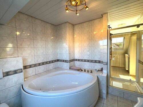 Badezimmer im DG - 