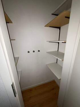 Abstellkammer - 