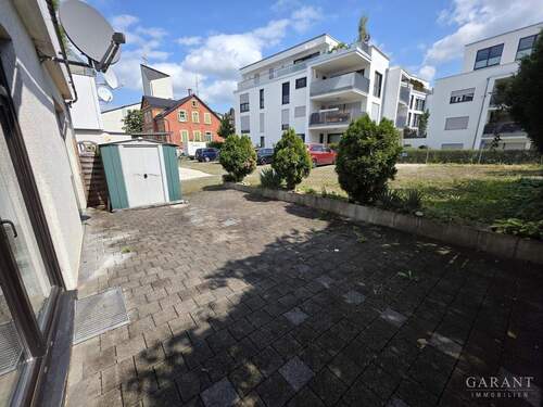 Terrasse oder PKW Stellplätze - 