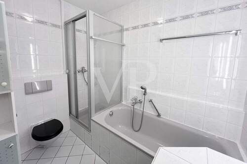 Dusch- und Wannenbad - 