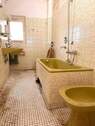 Badezimmer - 6 Zimmer Einfamilienhaus zum Kaufen in Berlin
