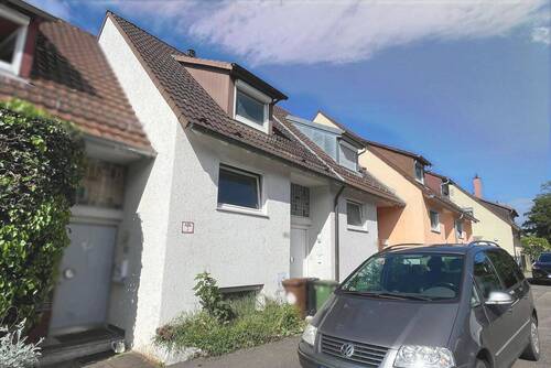 Hausansicht - Reihenmittelhaus mit 127,80 m² in Stuttgart zum Kaufen