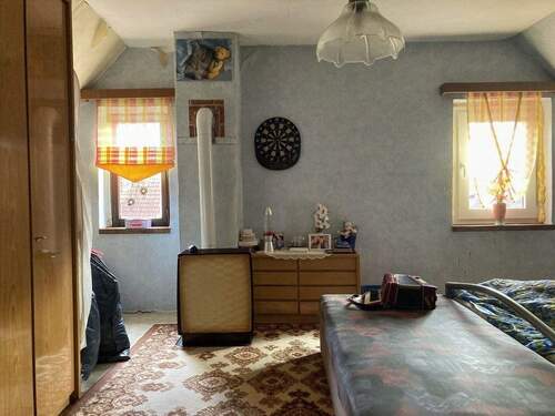 Wohnzimmer-Vorderhaus - 3 Zimmer Einfamilienhaus zum Kaufen in Sangerhausen