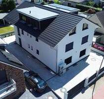 Moderne 3-Zimmer-Dachgeschosswohnung mit Balkon und vielseitiger Nutzfläche - Geesthacht