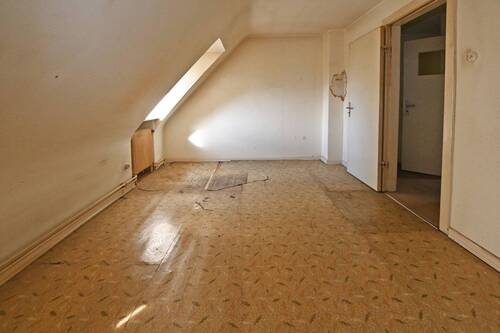 oberes großes Zimmer - 