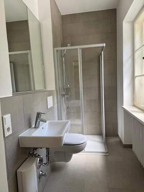 Duschbad - Repräsentatives Altbaubüro ruhig und lichtdurchflutet