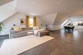Wohnbereich - Hochwertiges Wohnen über den Dächern von Hallstadt - 178 m² Wohnkomfort auf einer Ebene