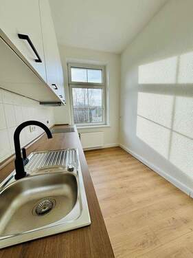 Bild 1 - TOP Lage, Weitblick, sanierter Altbau,sehr hell ,SW Balkon,EBK