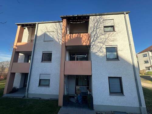 Balkon mitte - Etagenwohnung mit 62,00 m&sup2; in Donauwörth zur Miete