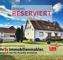 Doppelhaushälfte mit zwei Wohnungen, traumhaften Garten und Garage - Meßkirch Rohrdorf