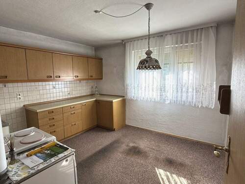 Helle Küche mit EBK im EG - Doppelhaushälfte mit 126,00 m&sup2; in Meßkirch zum Kaufen