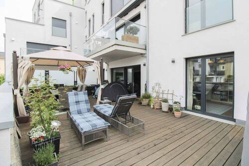 Terrasse - 4 Zimmer Etagenwohnung in Dresden