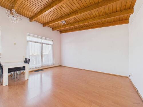 Wohnzimmer - 3 Zimmer Etagenwohnung zum Kaufen in Neckarsulm
