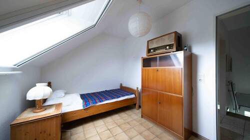 Schlafzimmer (klein) Dachgeschoss - 