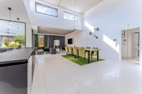 Blick in den Essbereich - 