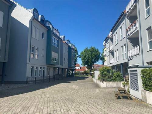 Blick ins Wohn-und Geschäftszentrum A.d.Sternwarte - 