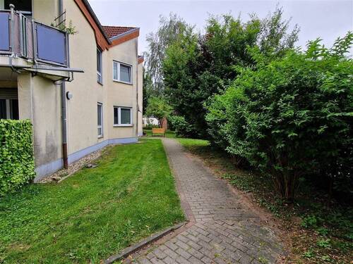 Zuwegungen - Etagenwohnung mit 100,00 m² in Beerfelde zum Kaufen