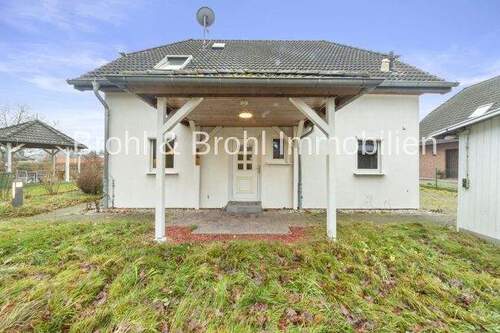 Eingang - 4 Zimmer Einfamilienhaus zum Kaufen in Luckau