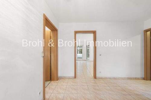 Flur - Einfamilienhaus mit 134,00 m&sup2; in Luckau zum Kaufen