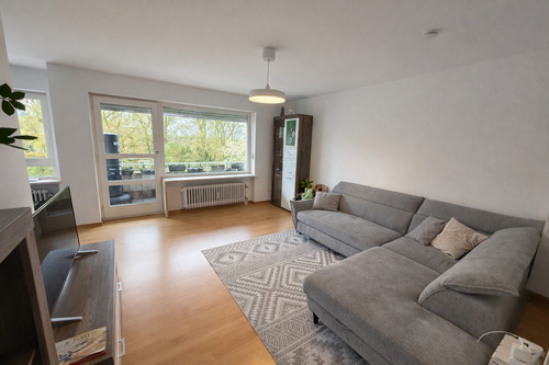 Wohnzimmer - 3 Zimmer Etagenwohnung zur Miete in München