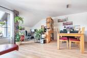 Wohn-/ Esszimmer - 
