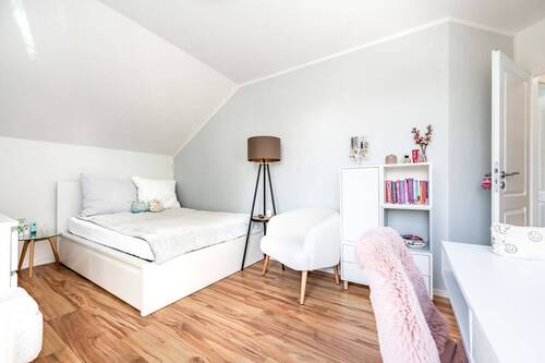 Zimmer 1 - 
