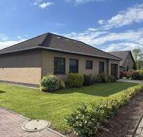 Bungalow mit Garage in ruhiger Wohnsiedlung in Butjadingen - Stollhamm - Butjadingen / Stollhamm