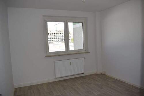 Schlafzimmer (Muster) - 2 Zimmer Etagenwohnung zur Miete in Gotha