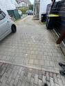 4 Carport und Hof - 