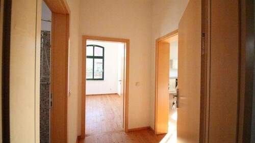 Diele OG re. - 1 Zimmer Mehrfamilienhaus, Wohnhaus in Hettstedt / Meisberg