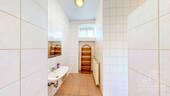 Damen WC - EG - 