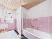 Tageslichtbad - Einfamilienhaus mit 171,90 m² in Johannesberg / Oberafferbach zum Kaufen