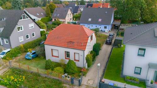 Ihre neue Chance! - Zwei Häuser : Familientraum mit viel Platz