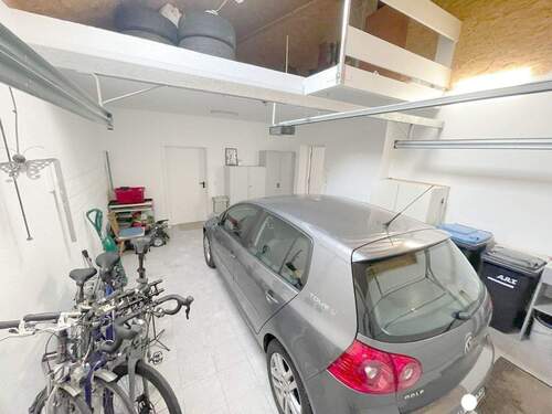 Garage - 
