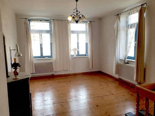 Wohnzimmer 1.OG Altbau - 