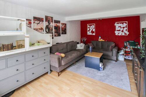 Wohnzimmer(1) - 4 Zimmer Einfamilienhaus in Düsseldorf