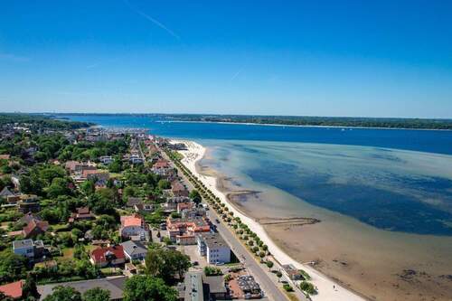 Luftbild, Strand - Mehrfamilienhaus, Wohnhaus in Laboe