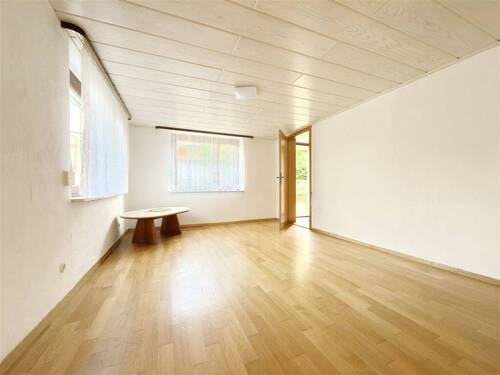1. Wohnzimmer - 