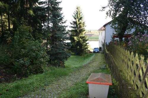 Fußweg zur Elbe - 