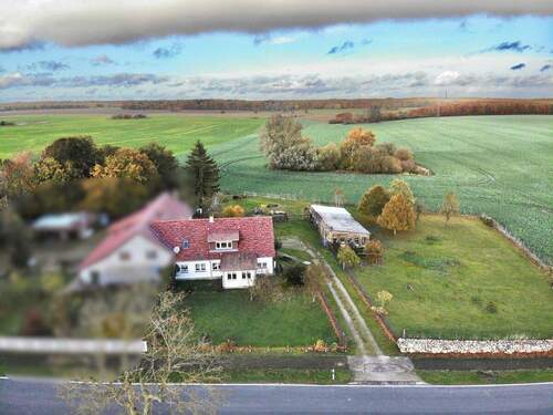 Ansicht Straßenseite - 7 Zimmer Doppelhaushälfte zum Kaufen in Eixen