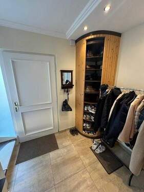 44 Flur mit Schuhschrank - 