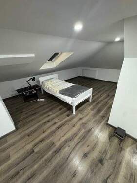 48 Großer Dachausbau - 