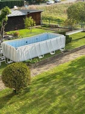 11 Pool Rückseite - 1 Zimmer Einfamilienhaus in Birlenbach