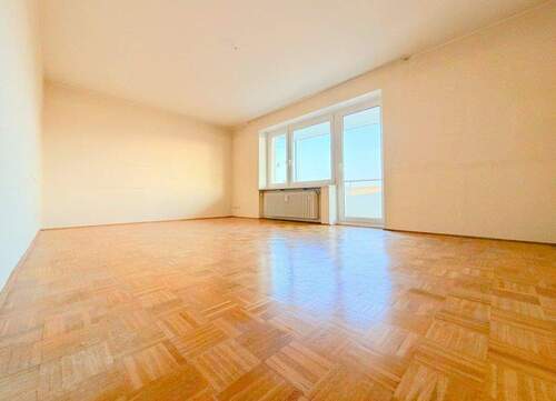 Wohnzimmer - 3 Zimmer Etagenwohnung zum Kaufen in Germering