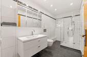 Badezimmer im EG.jpg - 