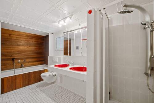 Badezimmer im KG.jpg - 