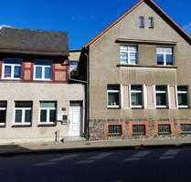 + Kaufen statt Mieten + 2 Häuser mit vielen Möglichkeiten in zentraler Lage von Malchin